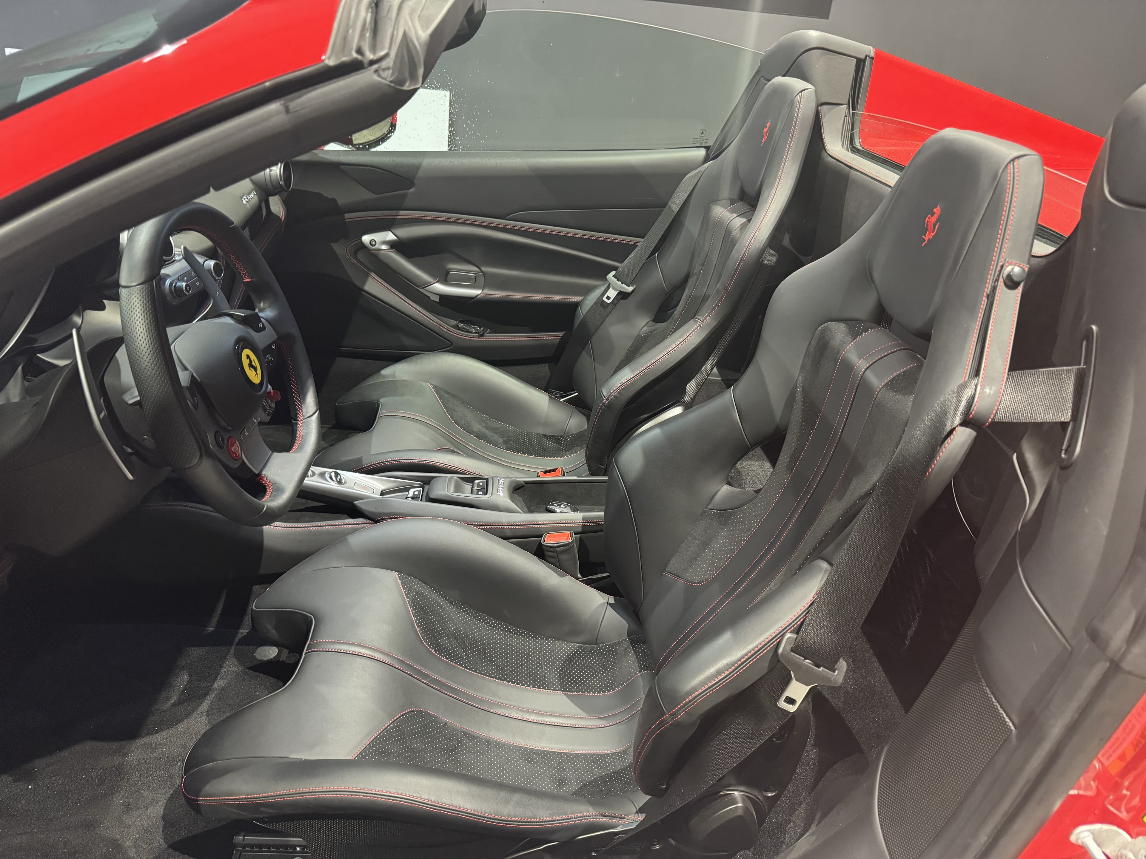 Ferrari F8 Spider – Bild 1 / 4