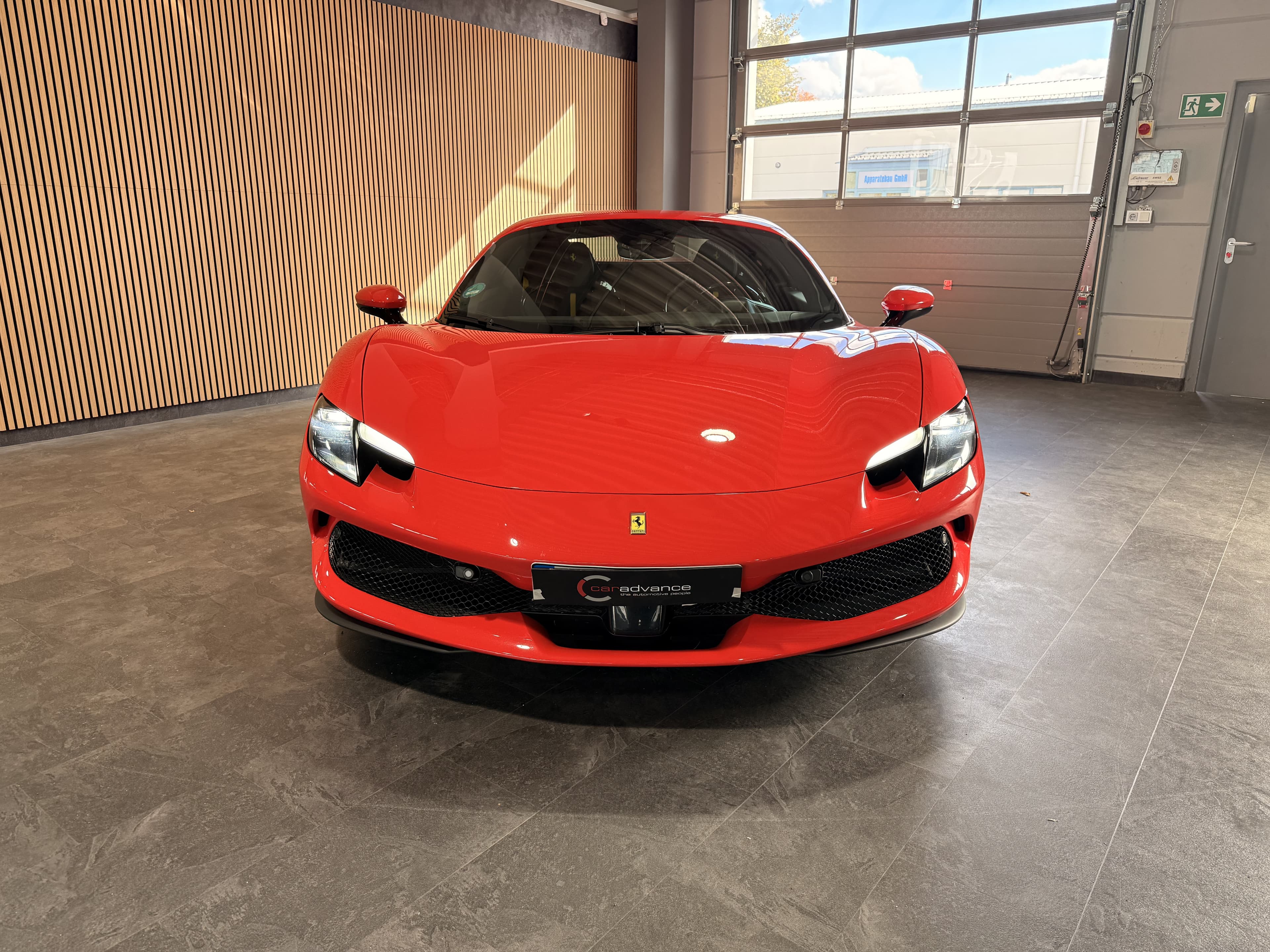 Ferrari 296 GTS – Bild 1 / 4
